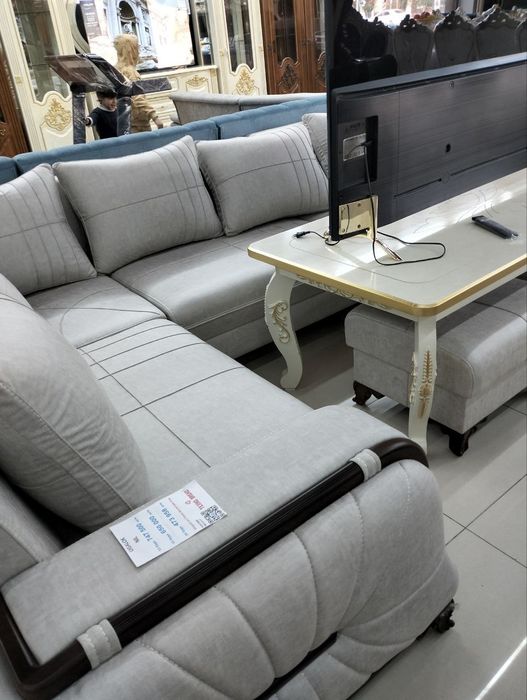 Уголок модульный, почти новый.