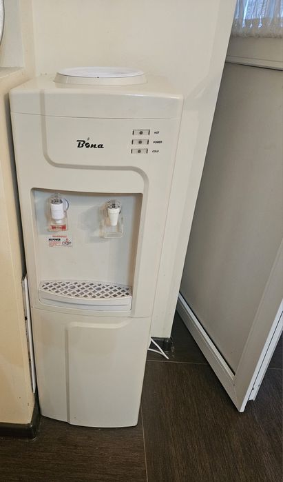 Продам кулер, диспансер для холодной, горячей воды.