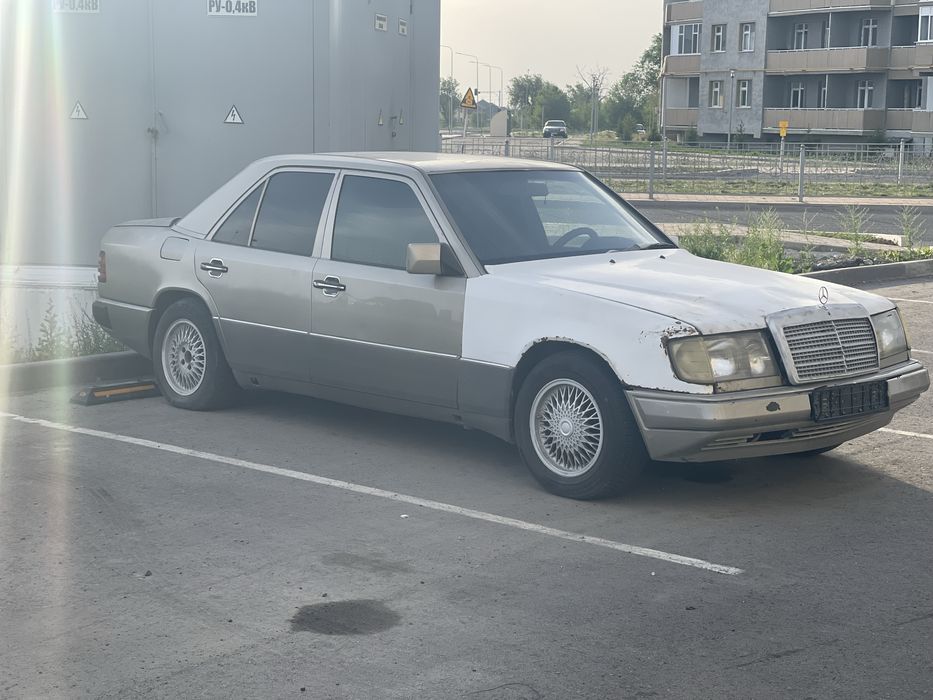 Продам мерс 124