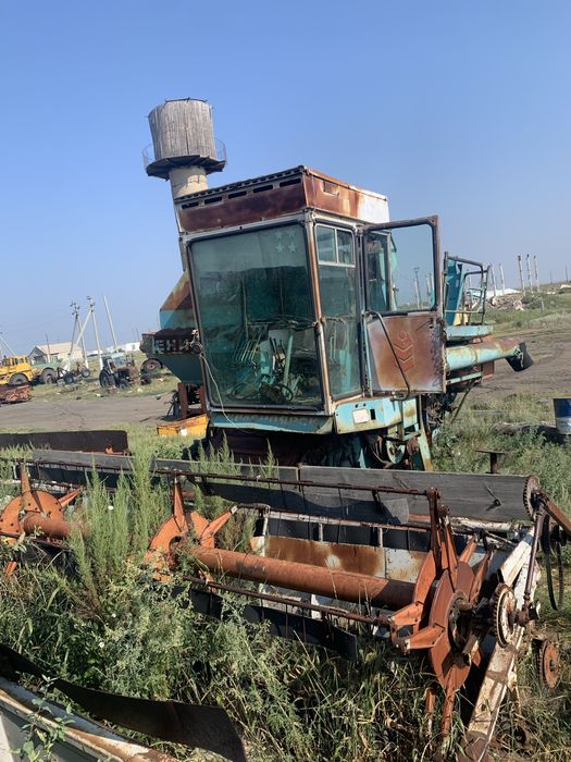 Продам комбайн под восстановление