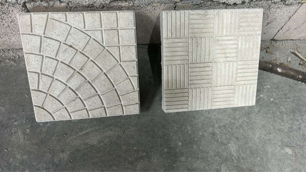 Щампован бетон тротоарни плочки бетонови огради