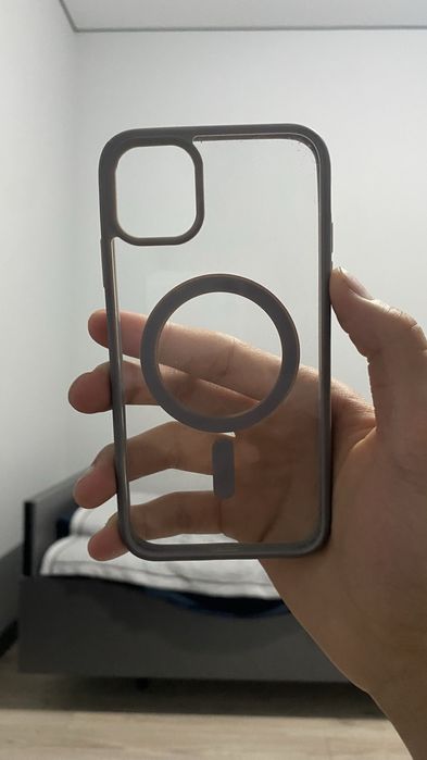 Продаю чехлы на айфон 11