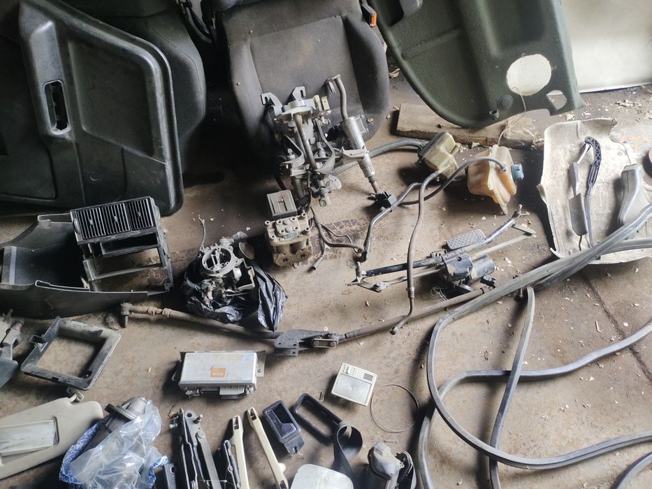 Продам разные запчасти на Ауди 80 б3