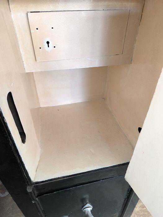 Продам сейф огнеупорный