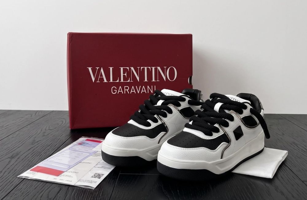 Adidasi Valentino Garavani Negru Alb Premium