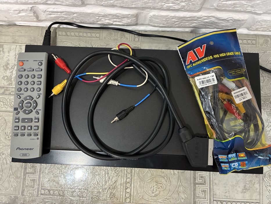 Продам DVD проигрыватель Pioneer