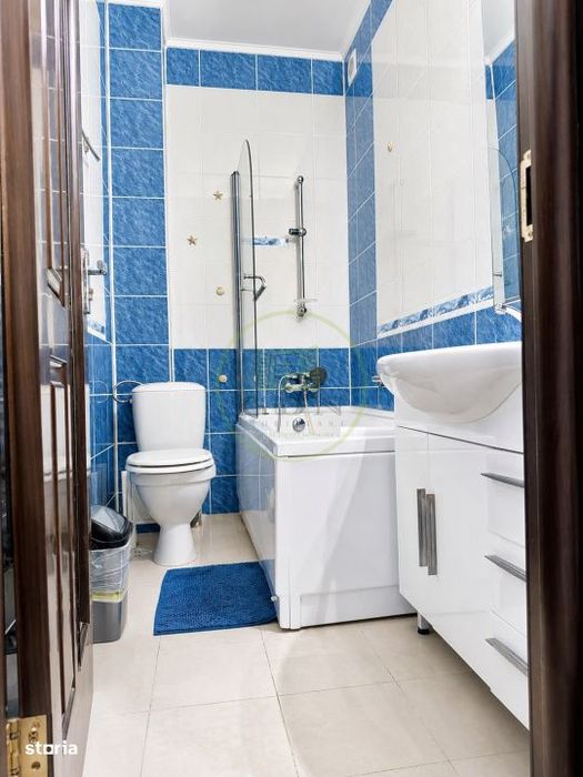 Inchiriez apartament doua camere str mijloc