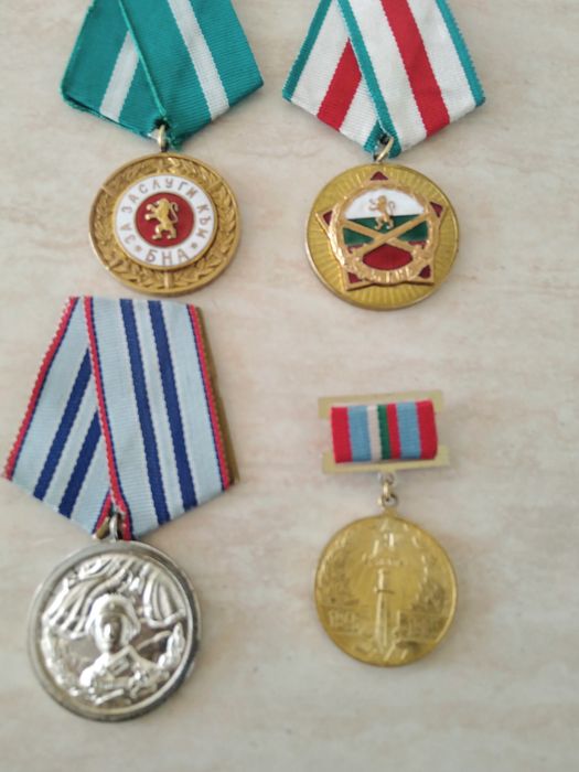 Ордени и медали в отлично състояние