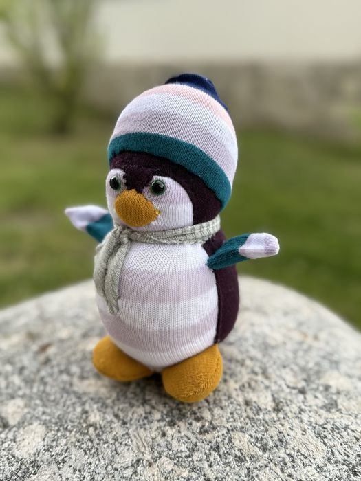 Ръчно изработена плюшена играчка