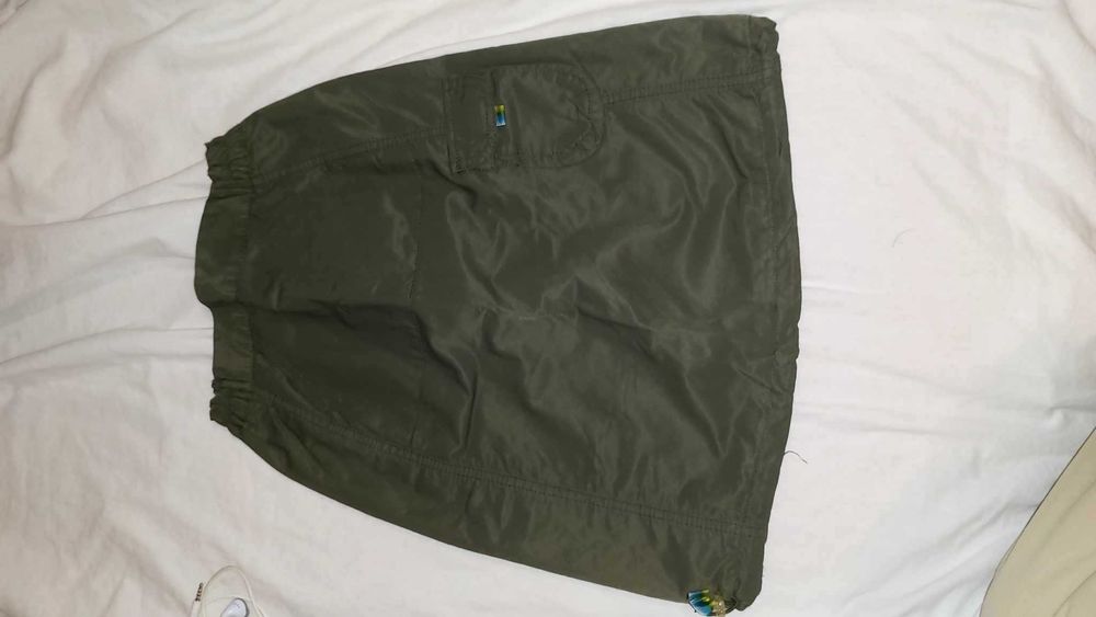 Зелена шушлякова пола