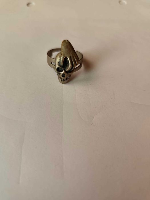 Пръстени - позлатен и рокерски