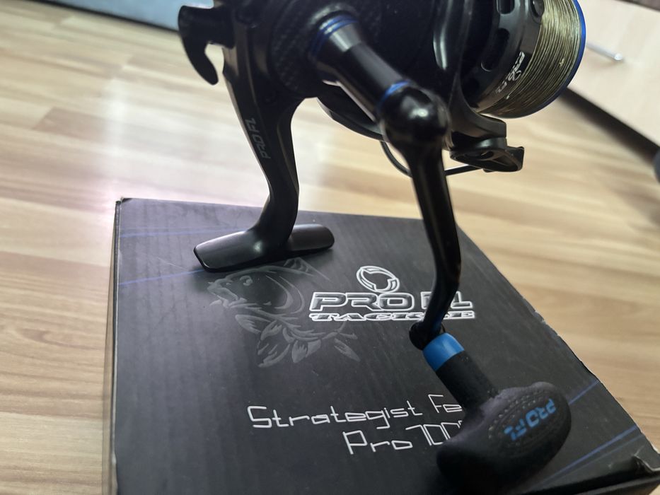 Mulineta Pro Fl Strategist Feeder Pro Blue 7000