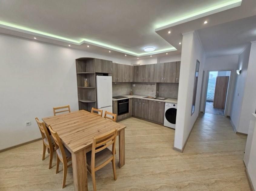 Дава се под наем Тристаен апартамент в София, Банишора - 104 кв.м за 767 € - Снимка #2