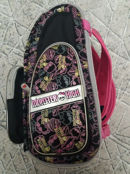 Детский школьный ранец