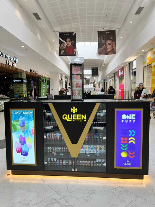 Vand mobilier insula comerciala