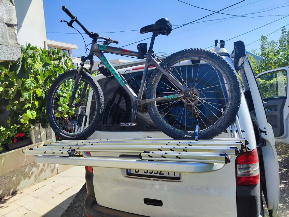 Продавам багажник за велосипеди за volkswagen t5 t6