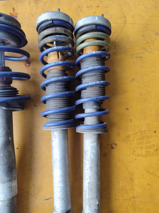 Продам амортизаторы BMW E60.