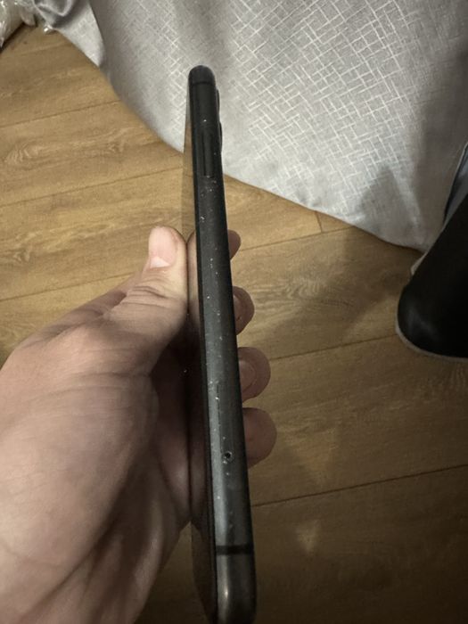 продам iphone 11
