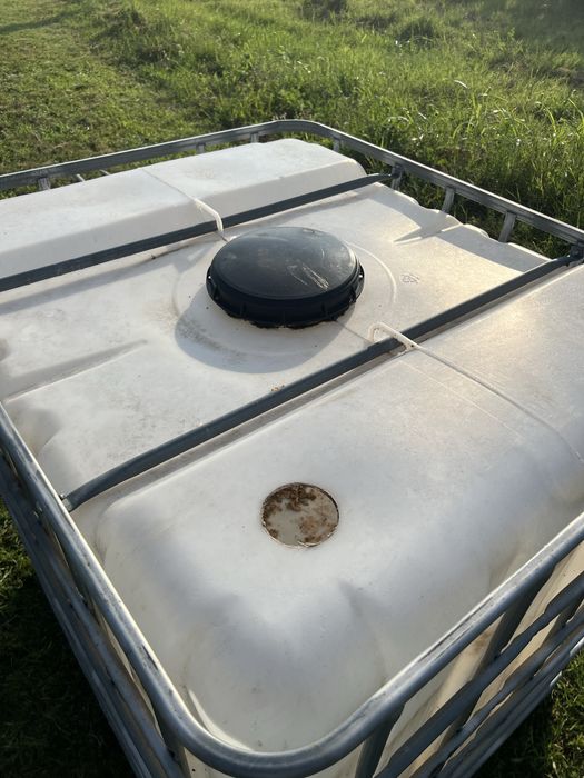 Butoi pc 1000 litri