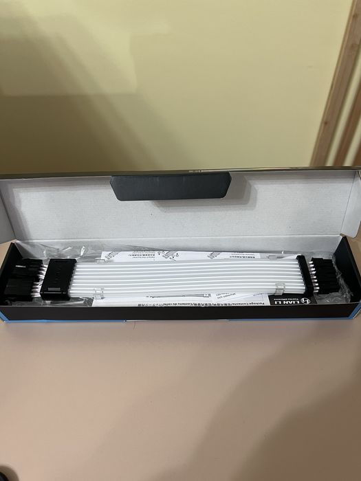 Lian Li Strimer Wireless CPU 2x8 Pin nou