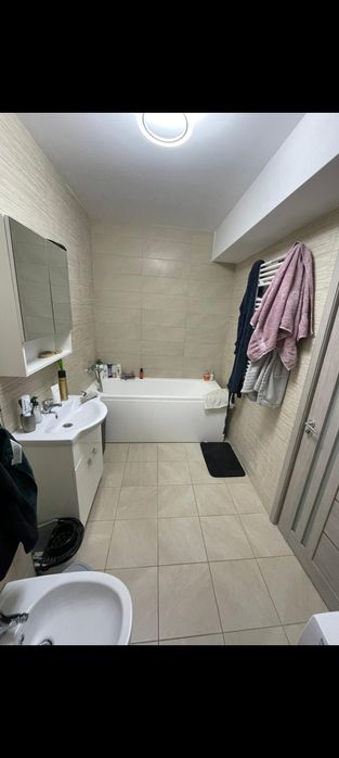Inchiriez apartament 2 camere