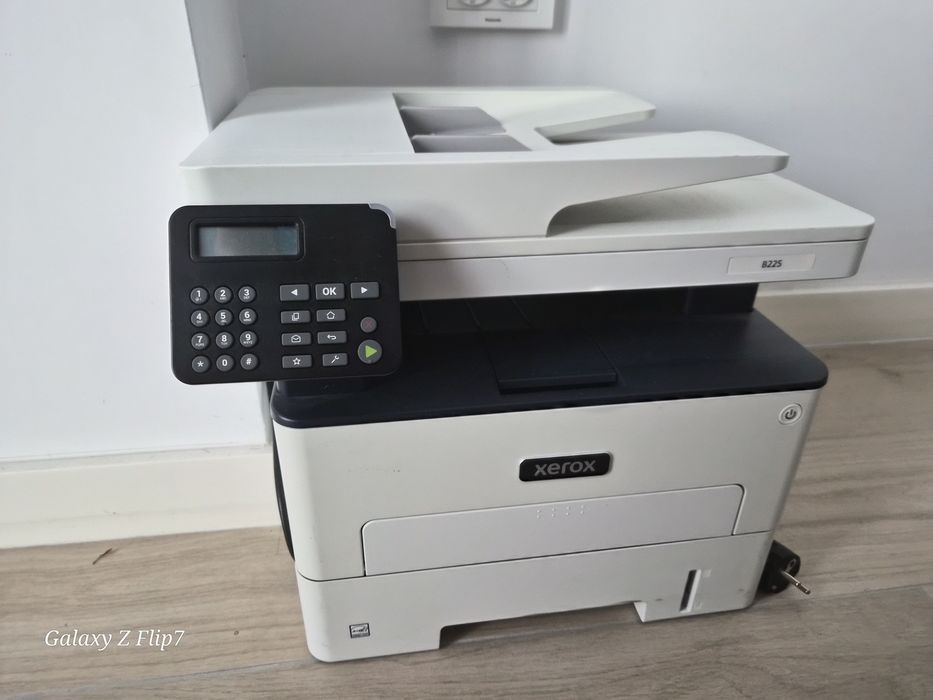 Imprimanta Xerox B225