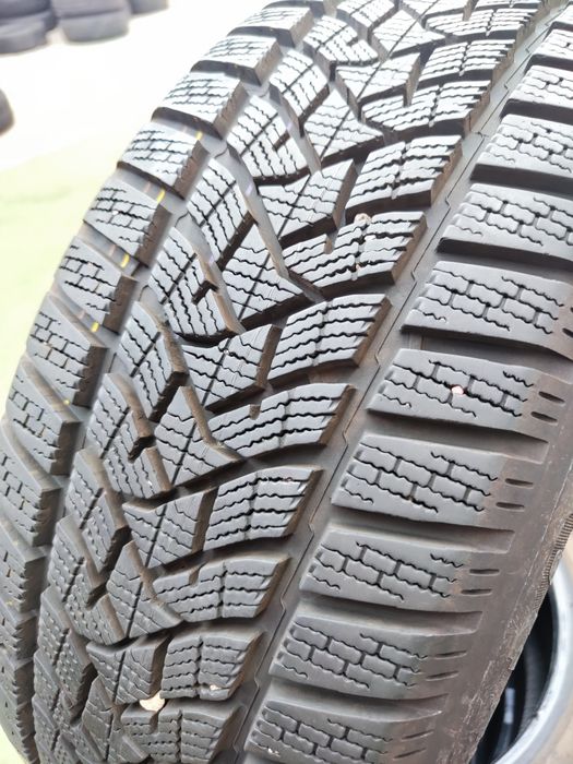 4 бр зимни 205/55/16 Dunlop
