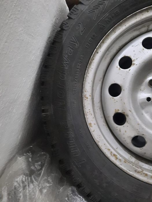 Продам зимнюю резину