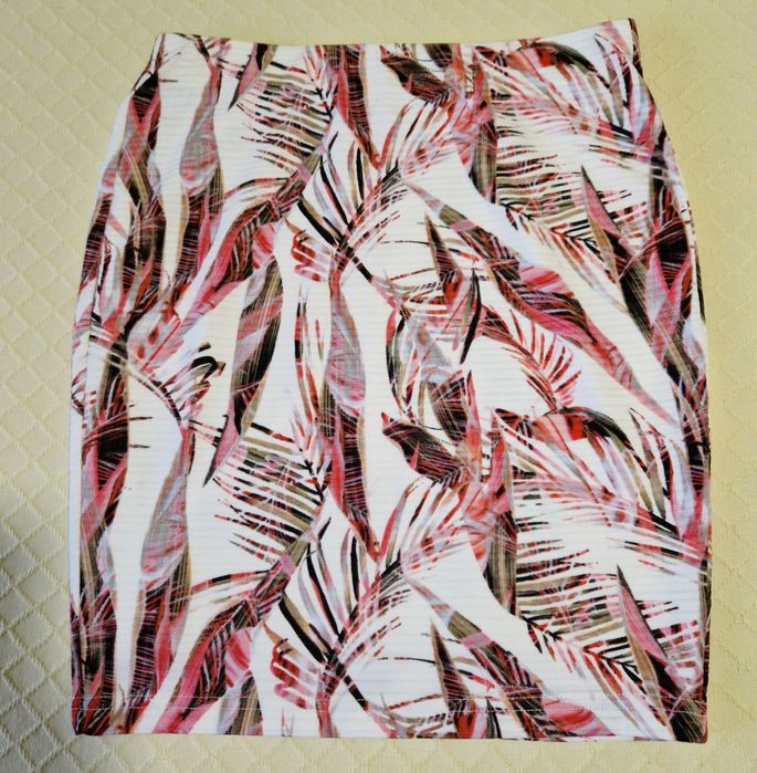 Еластична къса пола