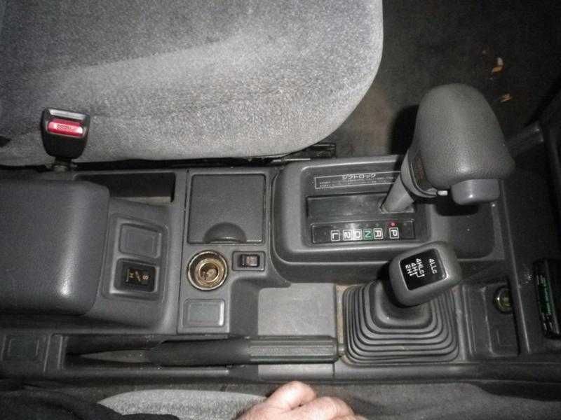 Мицубиши Паджеро 2.8TD / Mitsubishi Pajero 2.8TD EXCEED 3 бр. на части