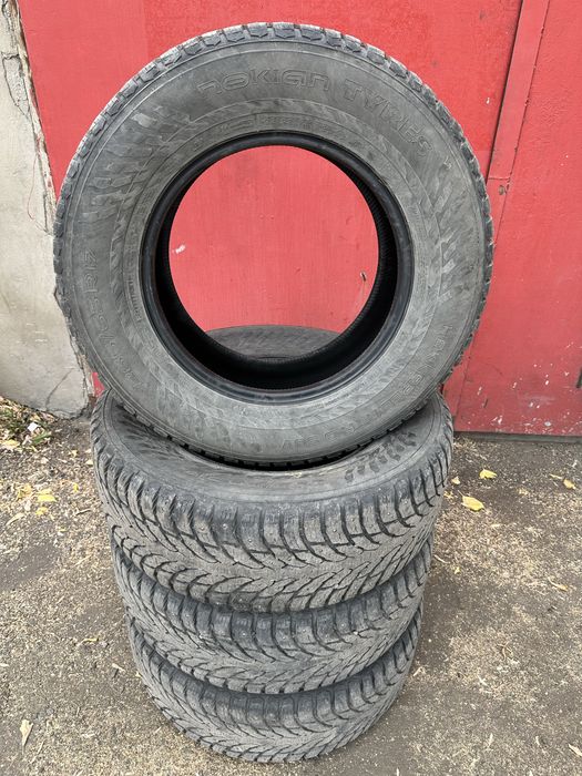 Nokian 265/65/17