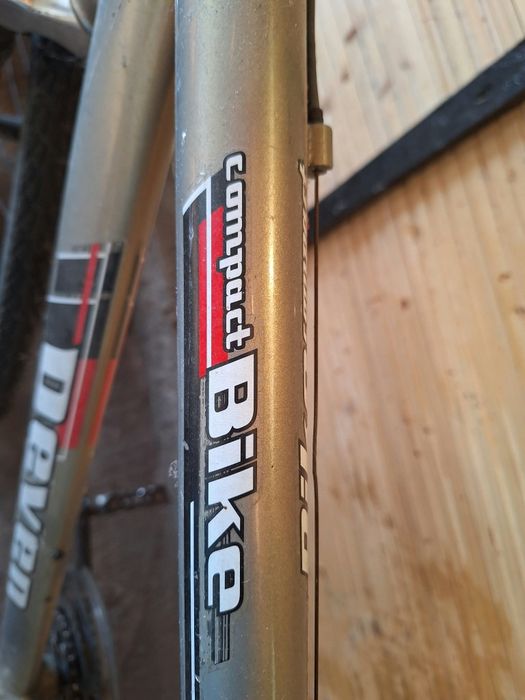Vând bicicleta Devron cu roti 26 schimbătoare SHIMANO