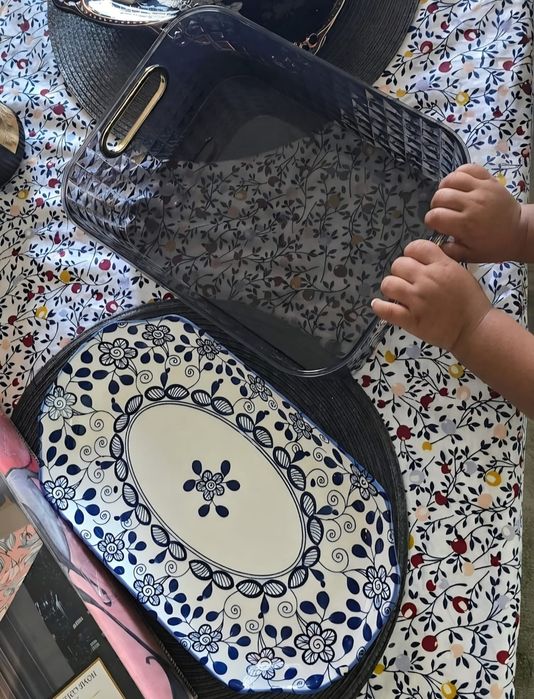 Platou oval ceramic alb-albastru și tavă/coș de servire Storcător electric de citrice Heinner, în stare perfectă