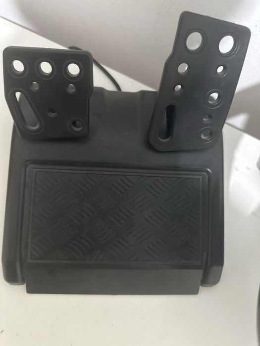 Продаю игровой руль GT-V7