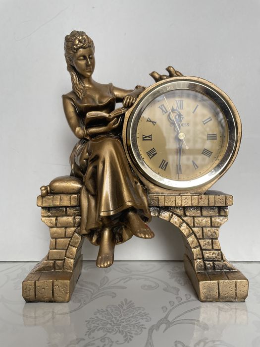 Продаю каминные часы