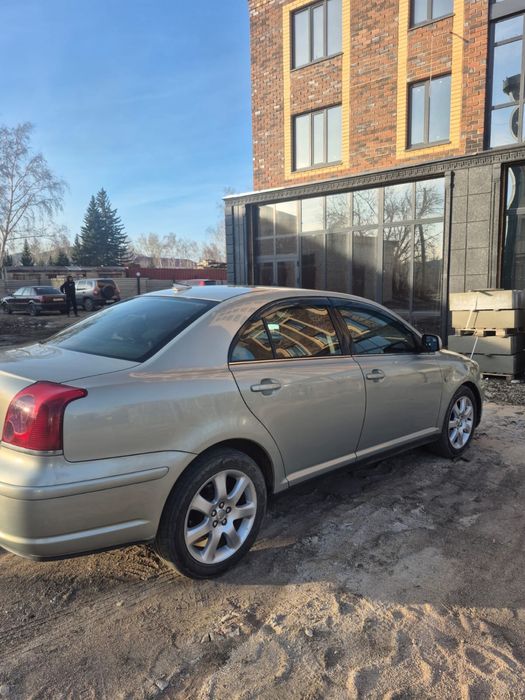 Toyota avensis 2006
