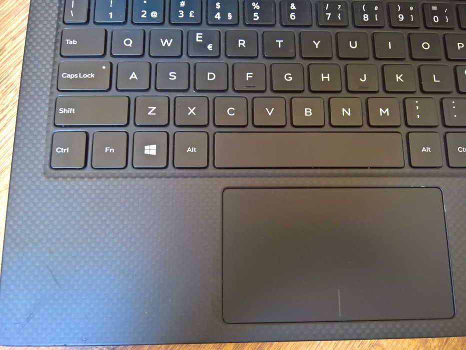 13.3" DELL XPS 9370, 4K тъчскрийн  Intel® Core™ i7-8550U, 16GB, 256GB NVMe