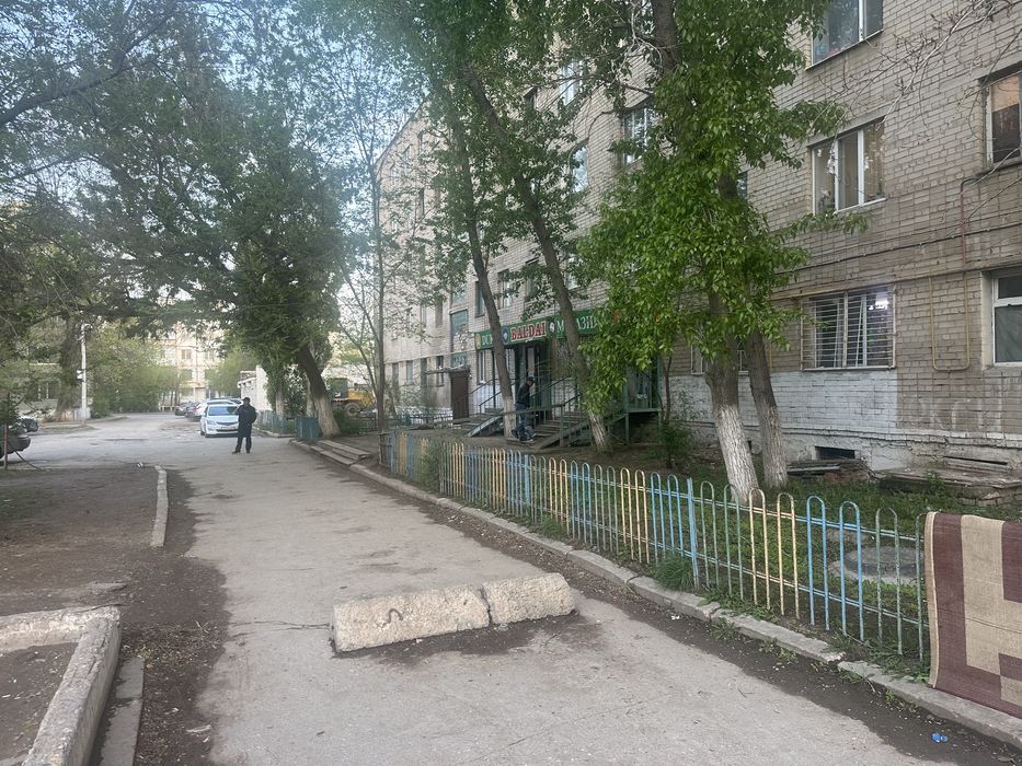 Продам 2 комнат в общяге