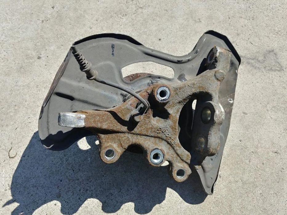 fuzeta stanga fata 2.2 cdi  mercedes c-class w204  20401