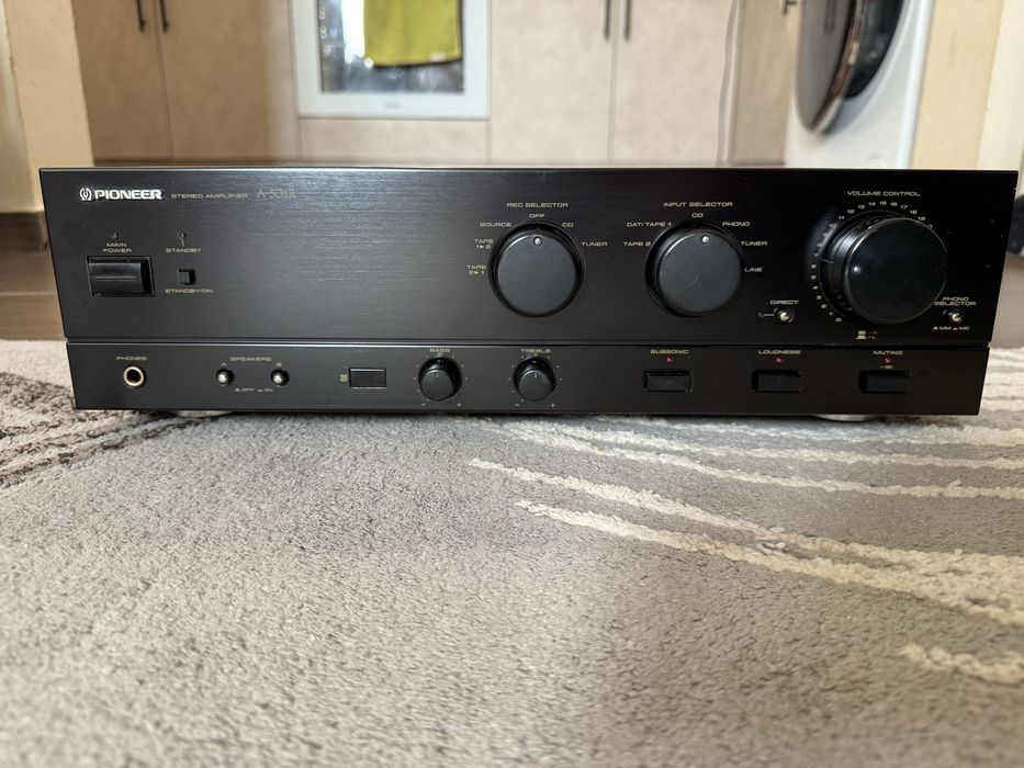 Pioneer A-501 Стерео усилвател