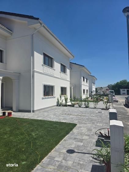 Duplex premium 5 camere, 3 bai, panouri fotovoltaice,Torontalului/ Meh