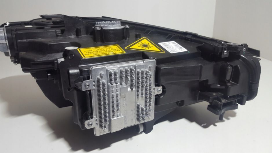 BMW seria 8 g15 f91 G14 G16 set faruri full led laser far stanga dreap