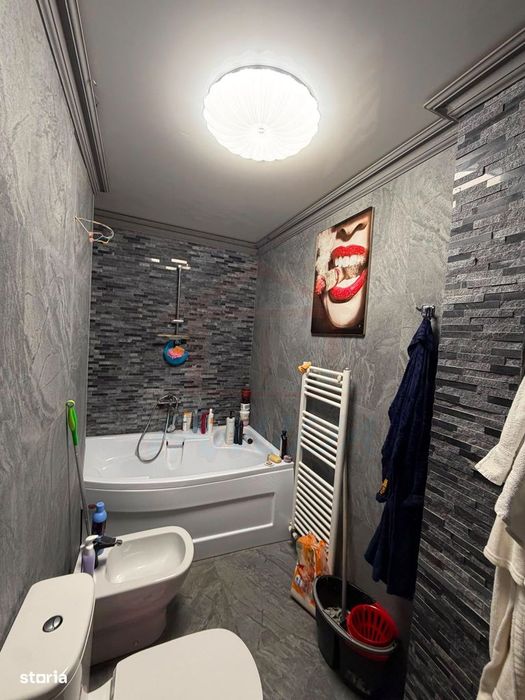 De vanzare apartament 3 camere Parter Mazepa 1