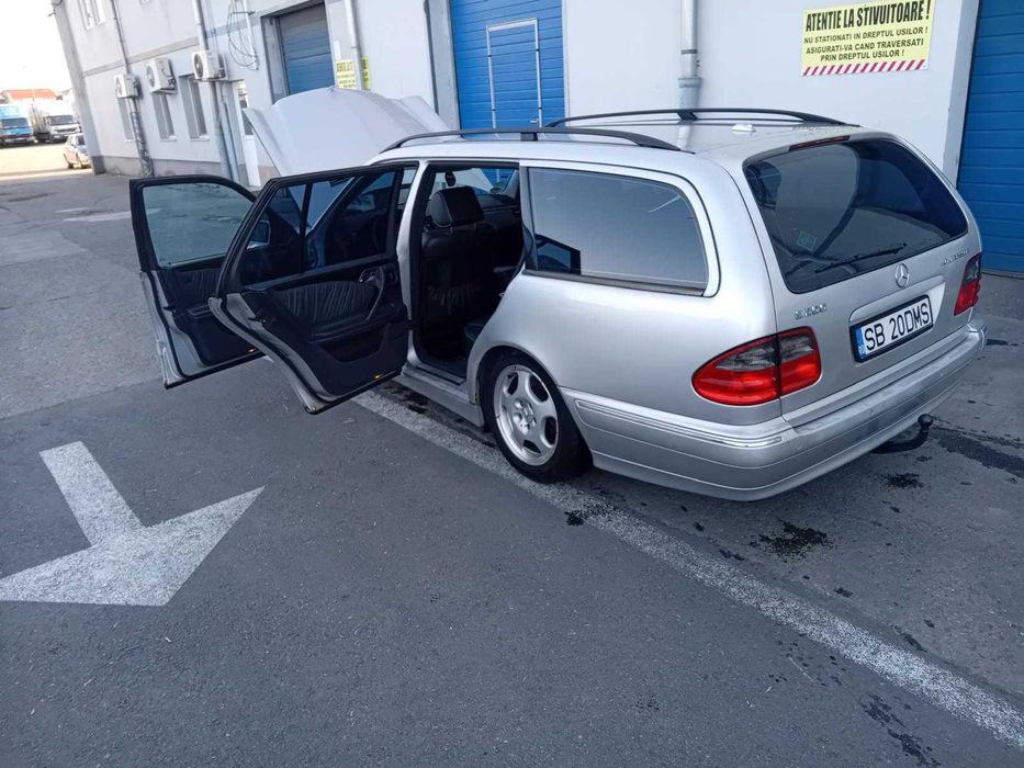 MERCEDES-BENZ E-Class 2002 — imagine 5