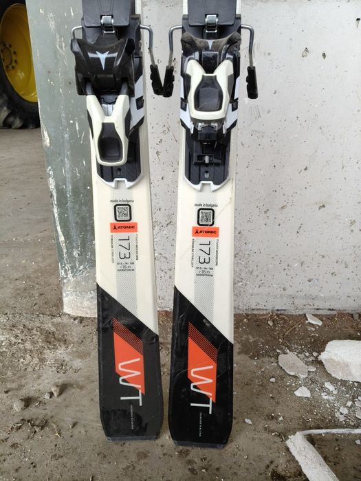 Schiuri Atomic 173 cm