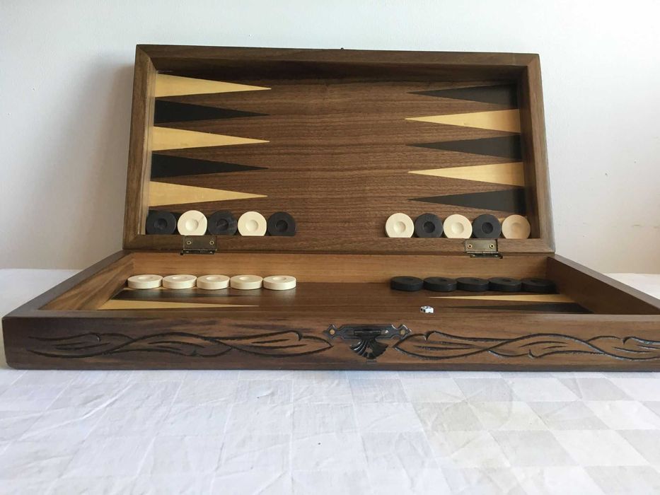 Joc Table Lemn Masiv NUC SCULPTATE (joc de Table). SIGILAT!