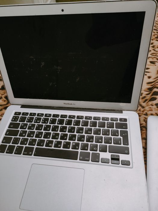 Продам ноутбук apple