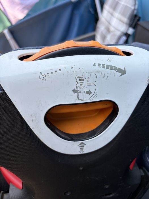 Scaun auto copii Chicco reglabil inaltime si latime