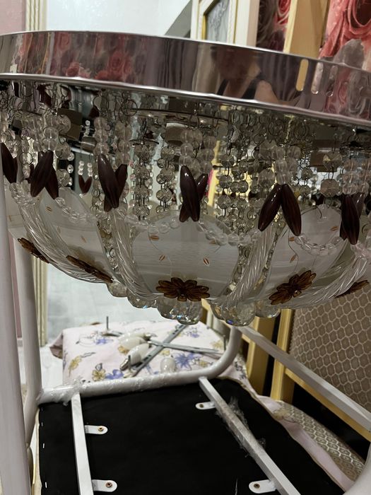 Люстра срочно сатылады