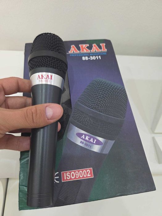 Коллекционный микрофон AKAI 88-3011 — раритет от легендарного бренда